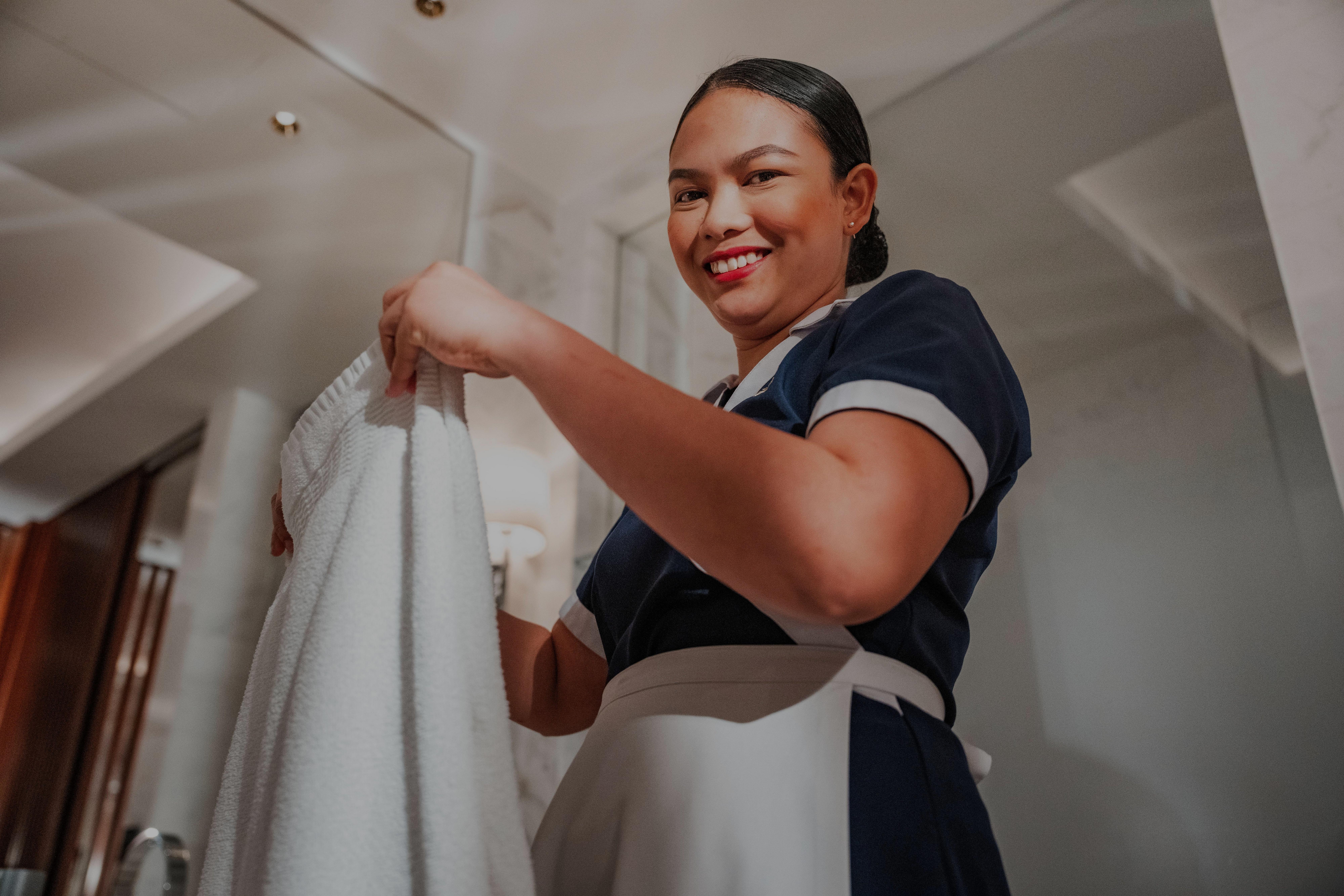 Hotel staff housekeeping - HR