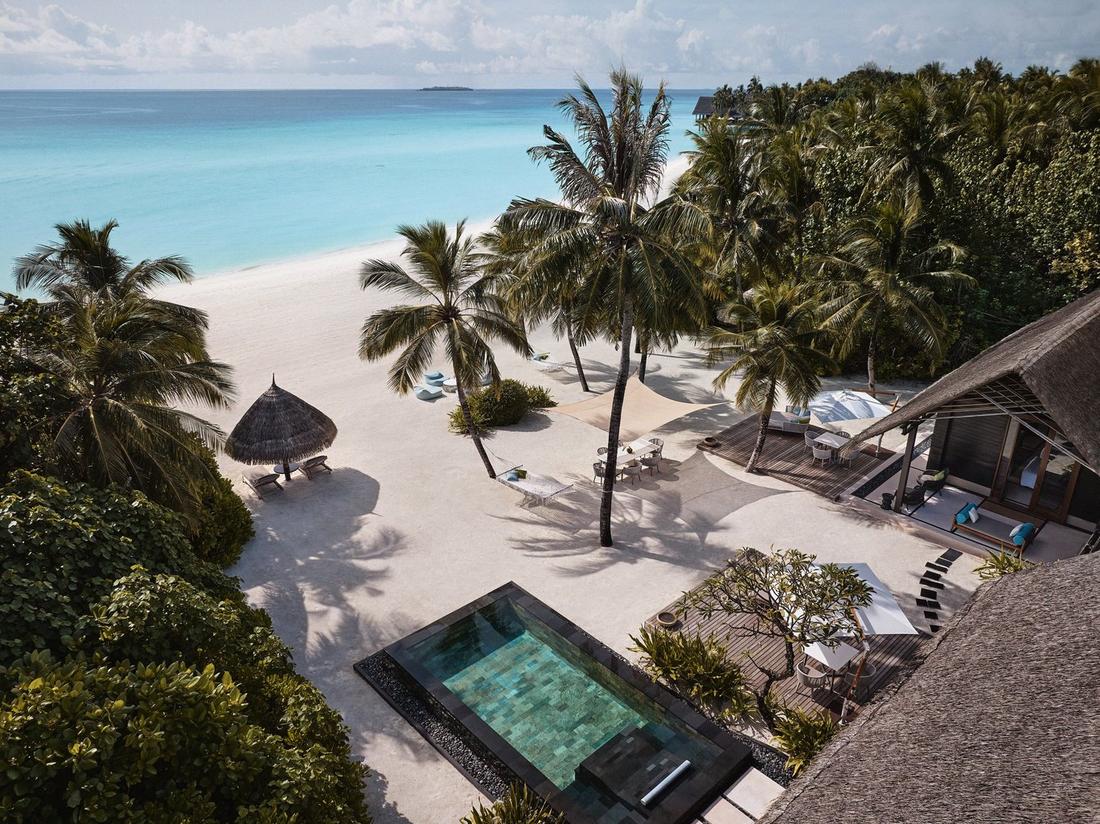 Two Villa Residence With Pool at One&Only Reethi Rah