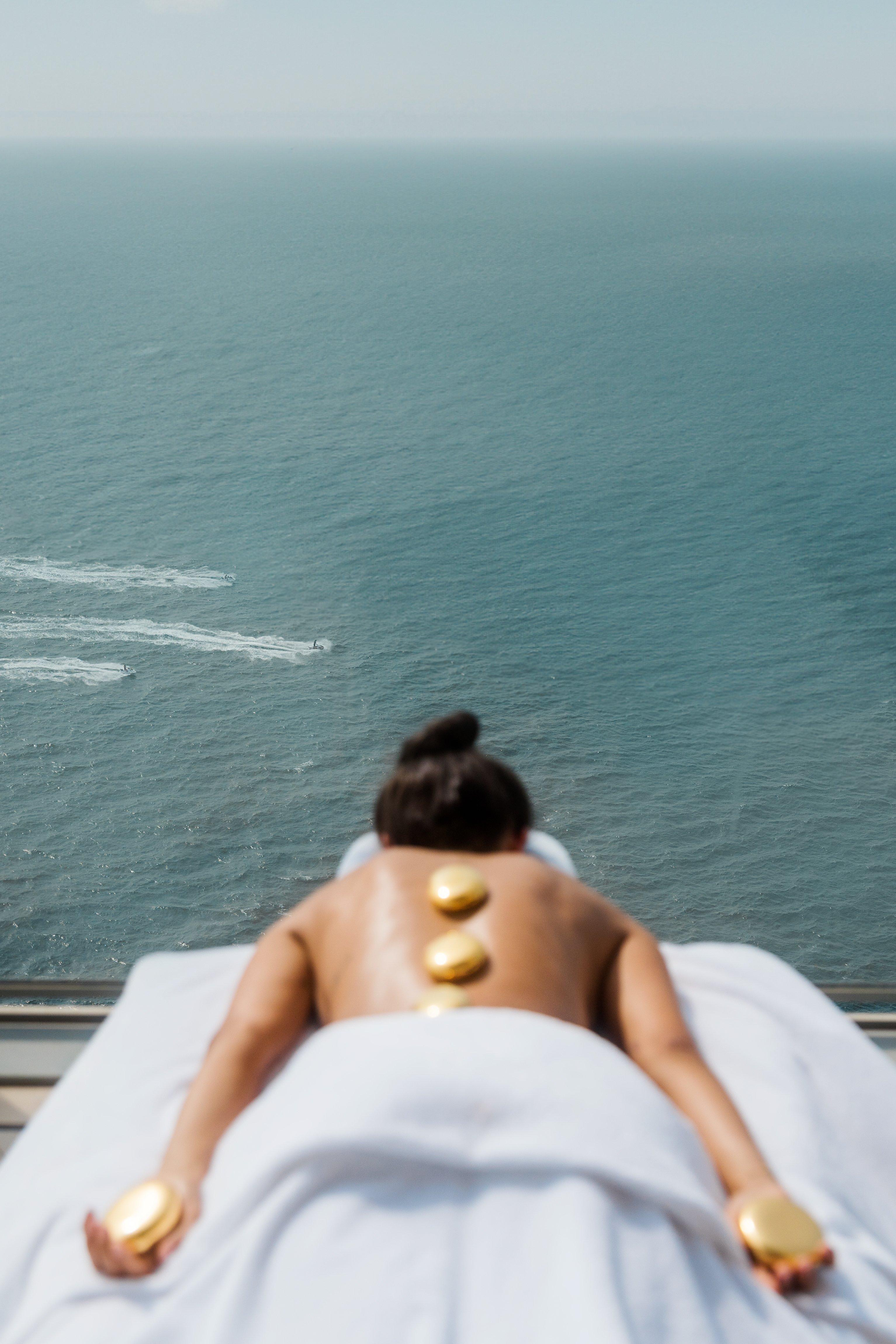 Massage with stones