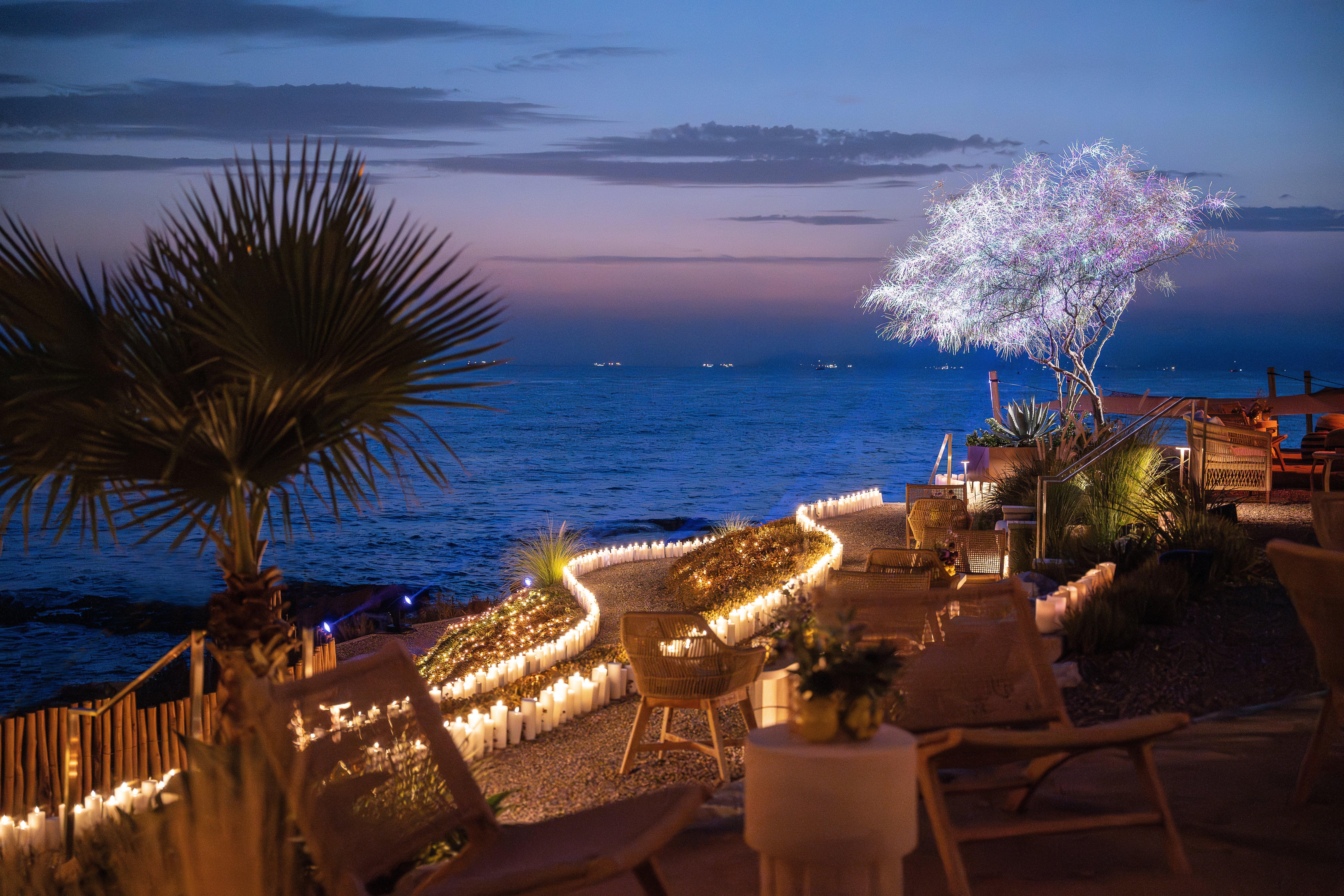 Agora Roof Terrace Wide