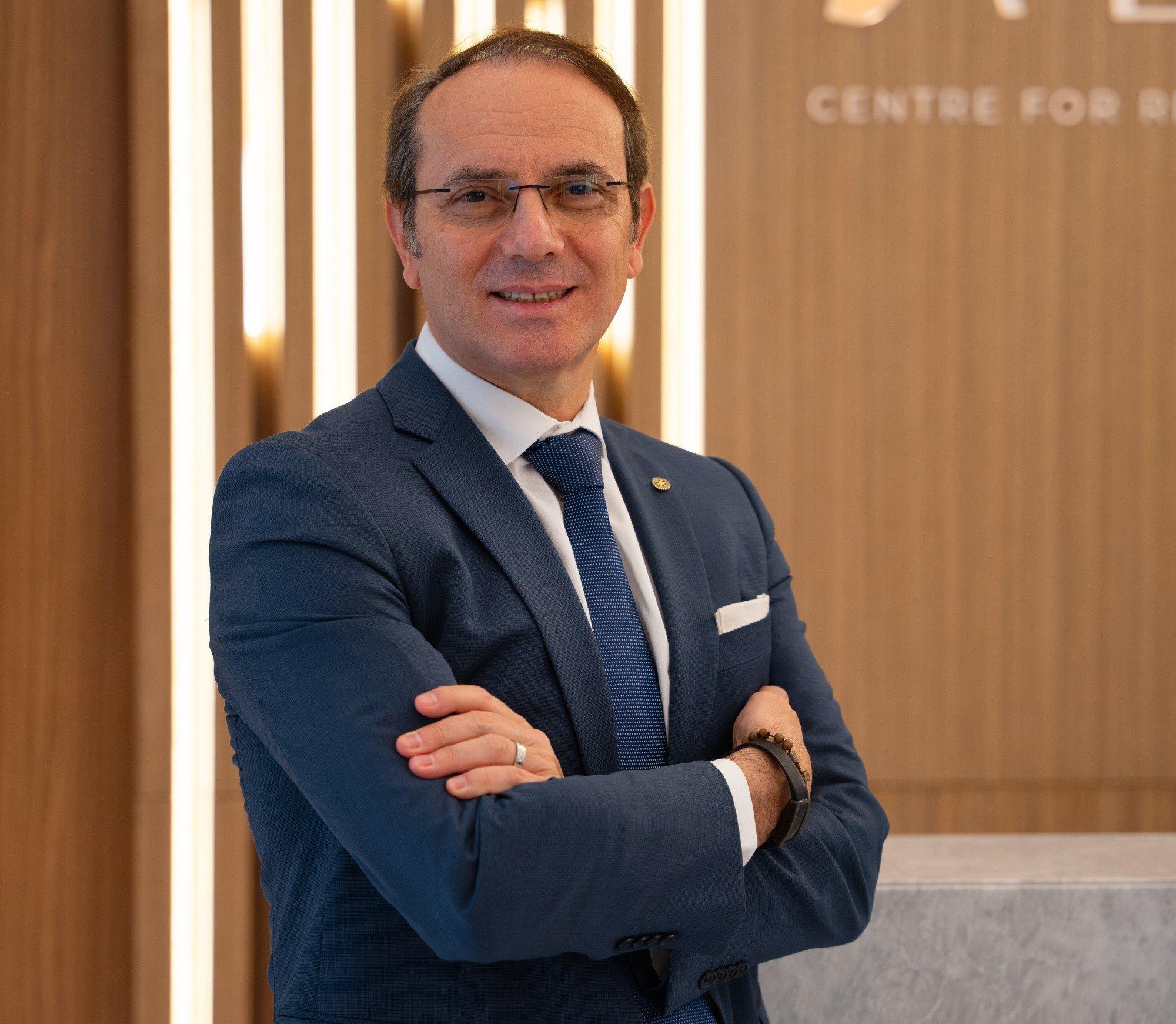 Dr. Massimo