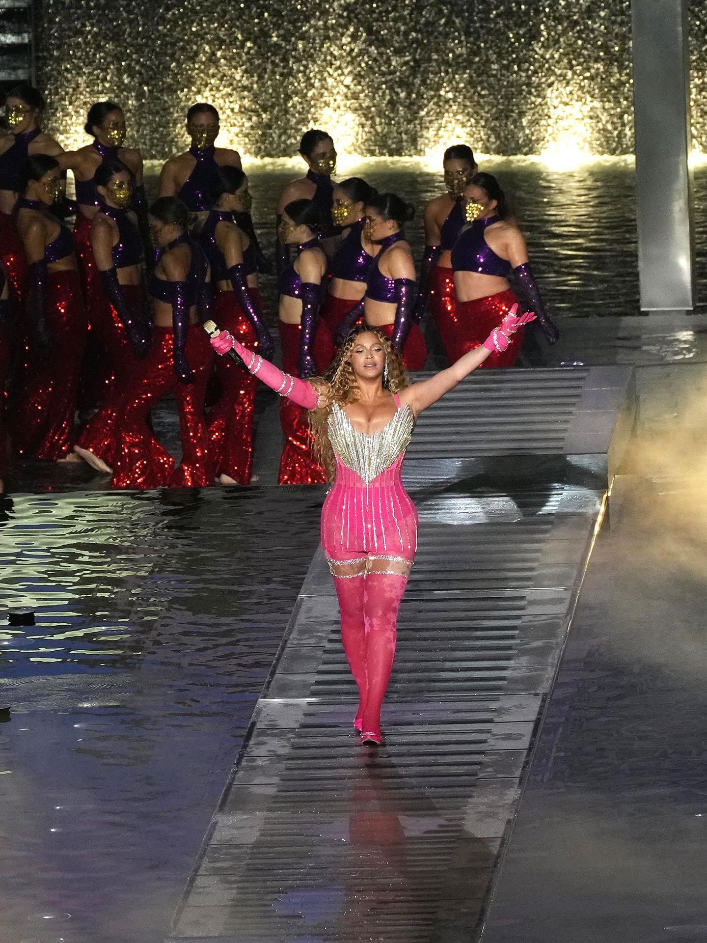 Beyonce Grand Opening Atlantis The Royal