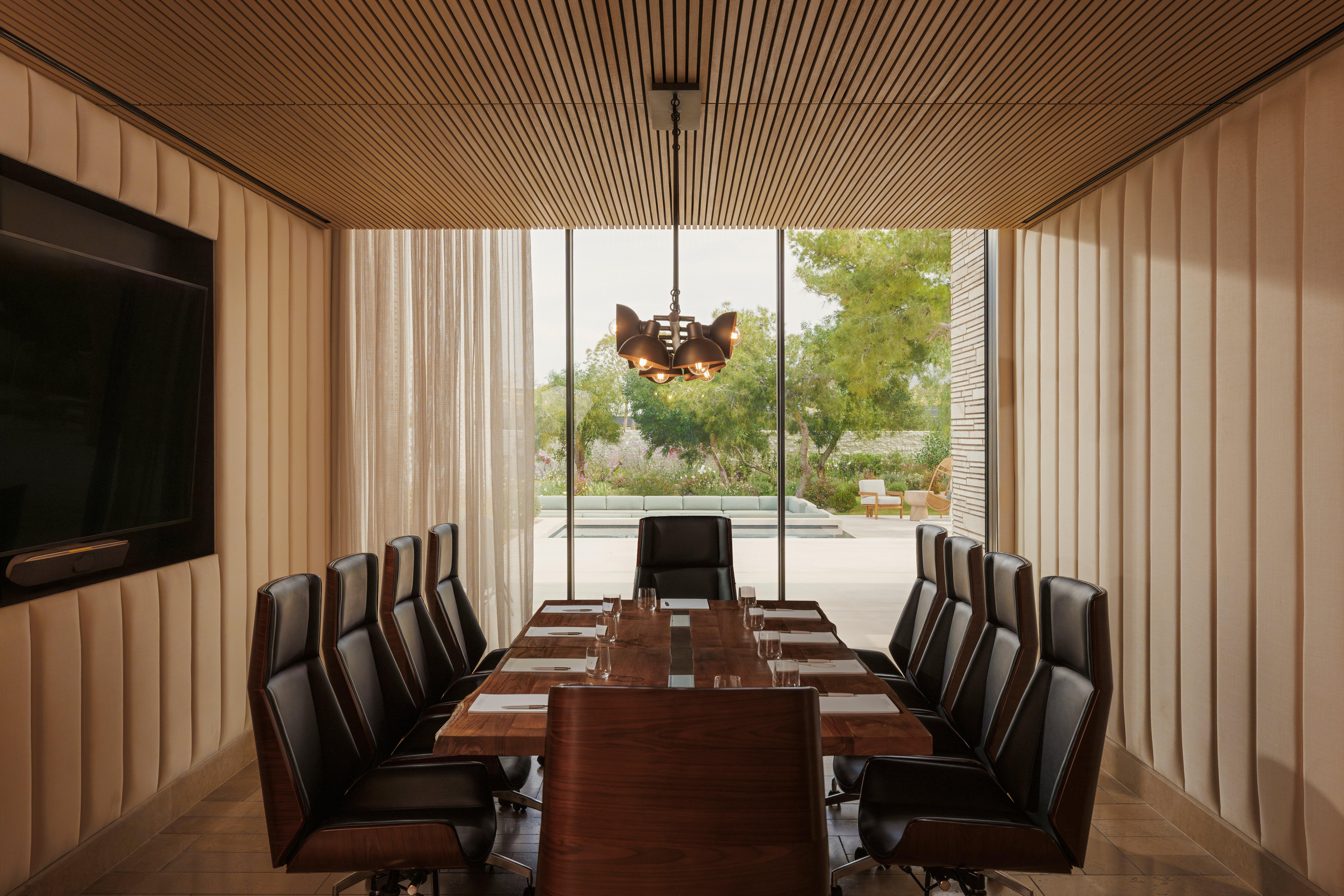 Nous Boardroom