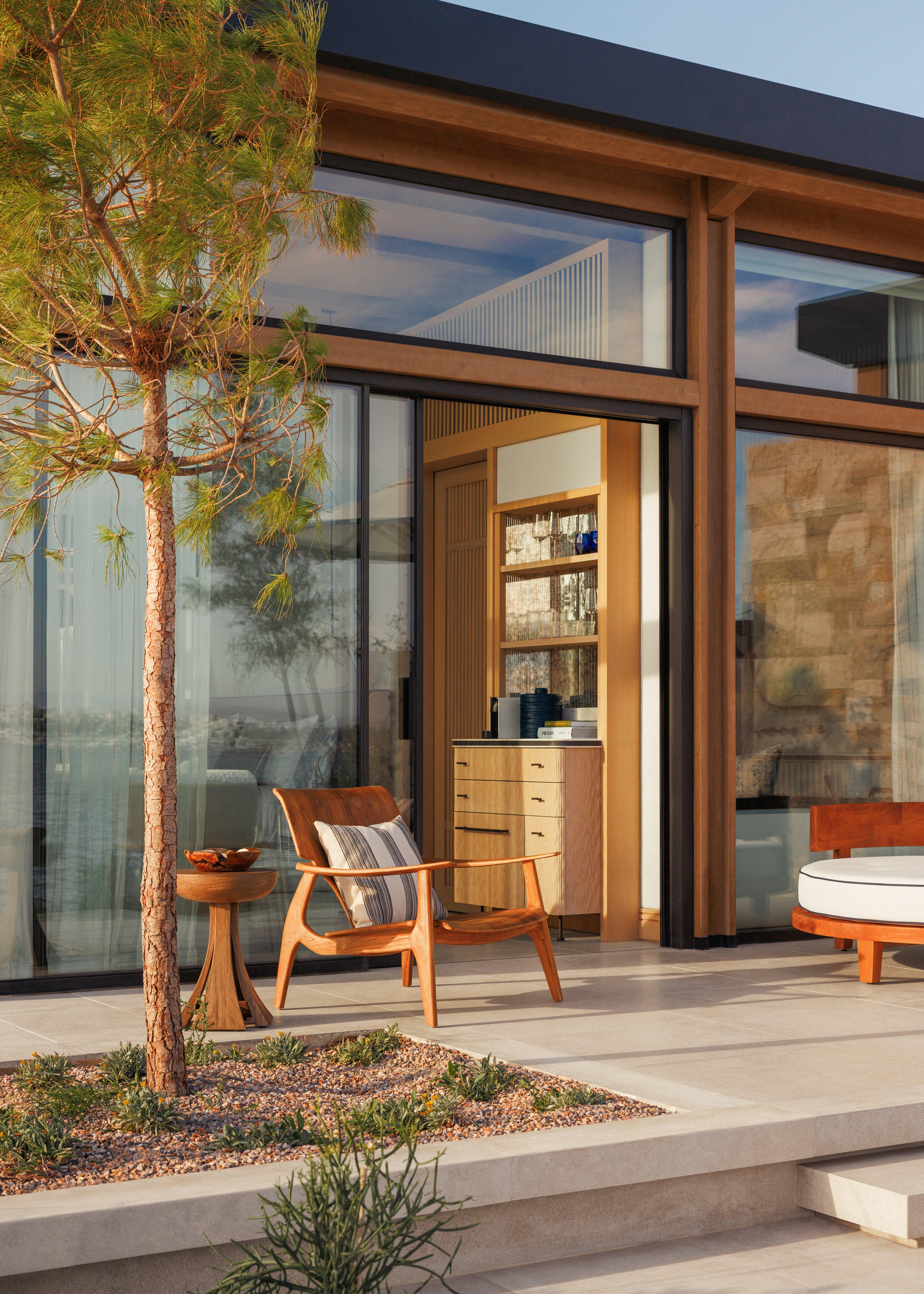 Exterior Vignette