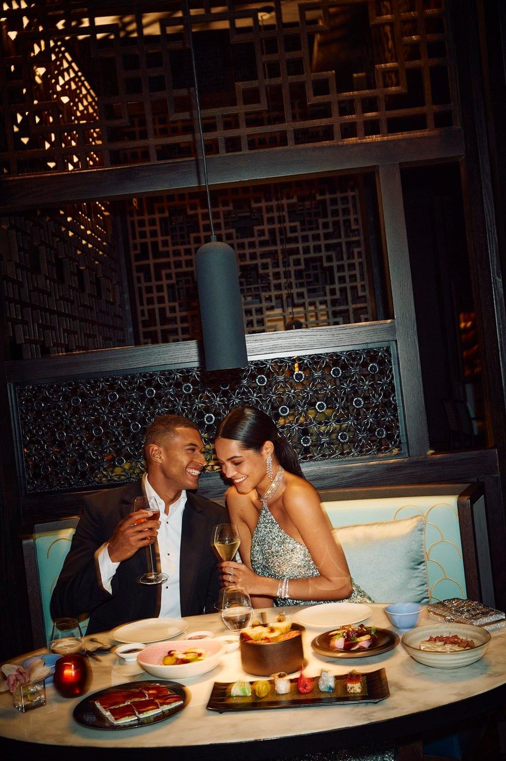 Couple Dining at Hakkasan Dubai
