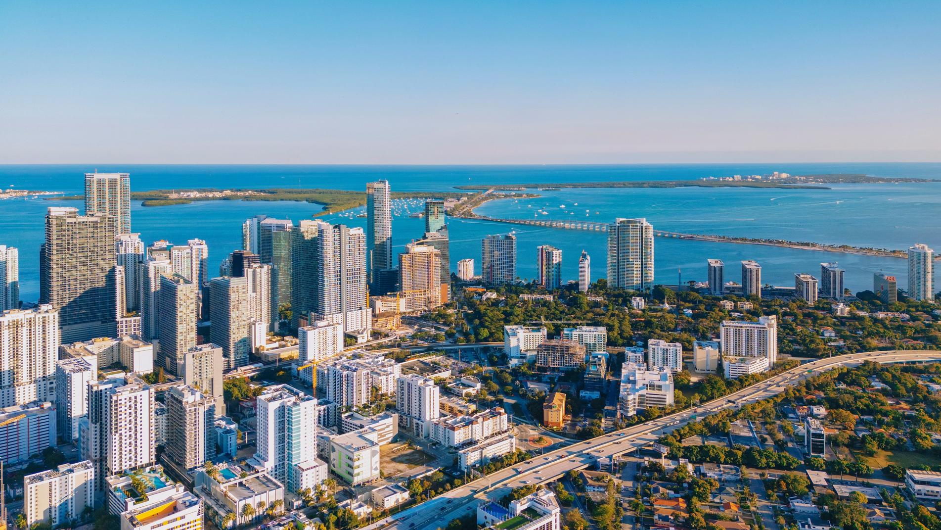 SIRO Brickell Miami 2?crop=%7B0%25%7D%2C%7B0%25%7D%2C%7B99.07%25%7D%2C%7B98