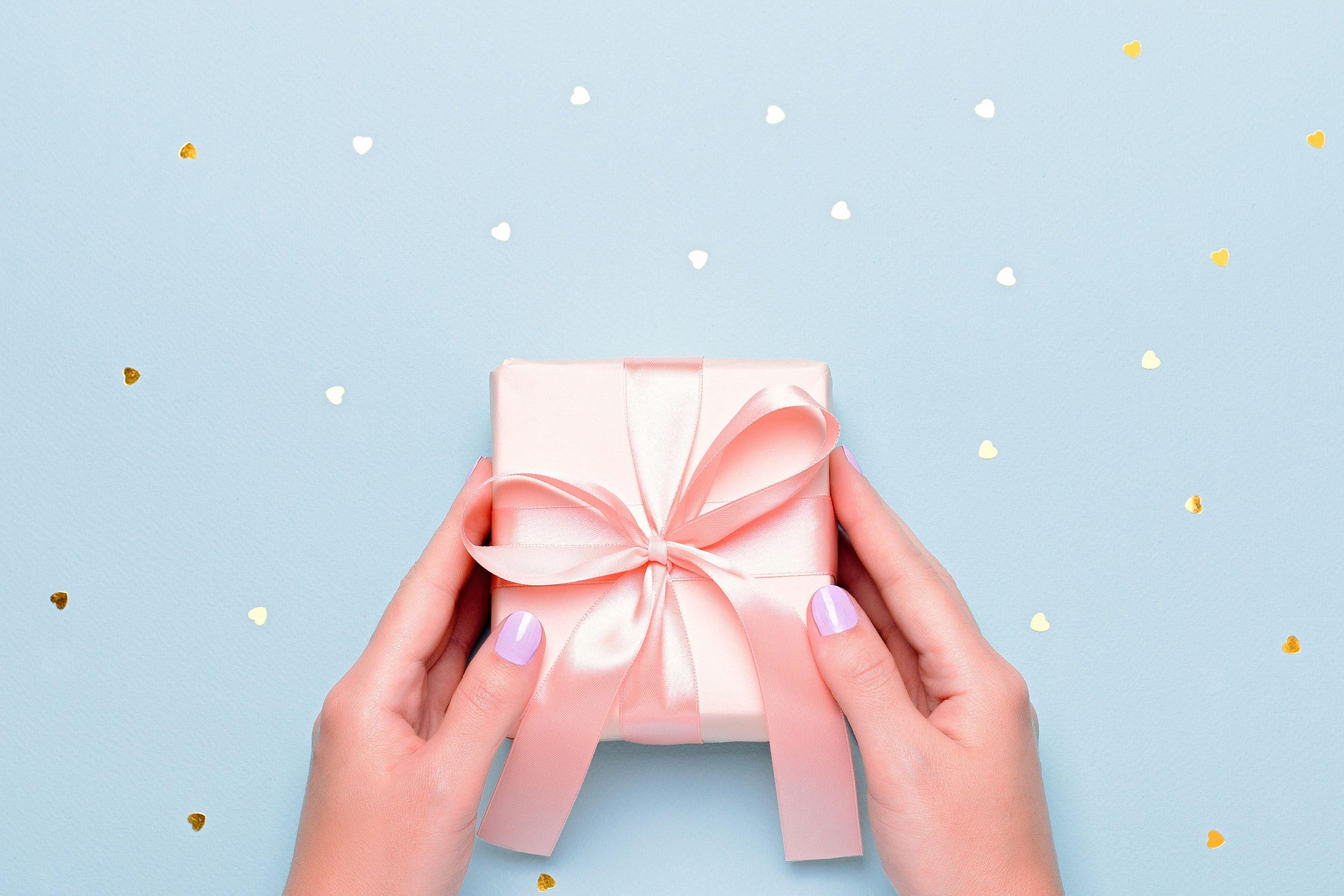 Nailology gift
